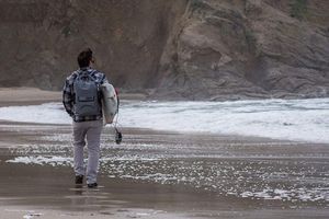 Ransel TPU Tahan Air Multifungsi untuk Memancing dan Berkemah, Tas Kering Tiga Lapis, Ringan dan Portabel, Kapasitas 40L, Tali Pengikat yang Dapat Disesuaikan - Product Image 4