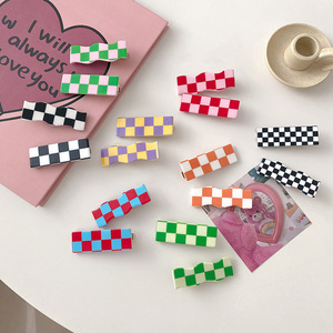 Pinza para el cabello con diseño de tablero de ajedrez ondulado, ideal para Instagram, dulce y versátil, perfecta para flequillos al estilo coreano, sencilla y colorida. - Product Image 4