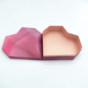 2 Pcs Round Heart-Shaped Gift Box Set Factory Custom Irregular Heart Shape Paper Box Packaging