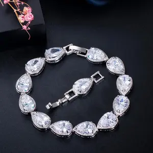 5 Farben Armreif Schmuck Zirkonia Tear Drop CZ Stein Frauen Luxus Tennis Armband für Braut Hochzeit Kostüm Zubehör