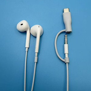 Audífonos Intrauditivos 2 en 1 con Cable Tipo C y Control de Volumen para Dispositivos iPhone y <span class=keywords><strong>Android</strong></span>, Audífonos de 3.5 mm / USB-C - Product Image 4