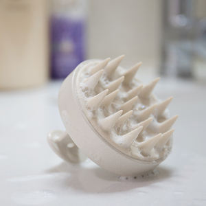 Brosse à Shampoing en Silicone avec Logo Personnalisé en Gros Masseur de Cuir Chevelu en Silicone - Product Image 4