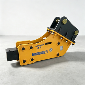 Marteau hydraulique de type banane SOOSAN SB43, accessoire d'excavatrice pour la démolition de roches - Product Image 1