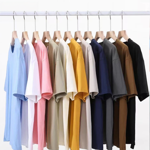 เสื้อยืดคอกลมแขนสั้นผู้ชายแบบมีลายริบ สีพื้น สไตล์ลำลอง สตรีทแวร์ - Product Image 3