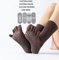 Chaussettes de yoga antidérapantes à cinq doigts pour femmes avec logo personnalisé 2026 – Séparation des orteils pour Pilates, danse et exercices