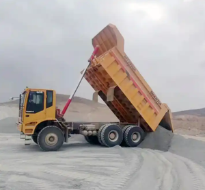 รถดัมพ์ SHANTUI SK95A-C2 รถบรรทุกสำหรับงานเหมือง พร้อมความสามารถในการบรรทุก 65 ตัน - Product Image 5