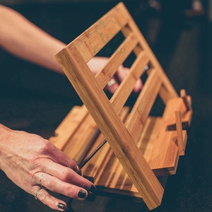 โต๊ะไม้ใส่หนังสือขาตั้งแท็บเล็ตพีซีคลิปหนีบสมุดกำหนดได้เองจากโรงงาน - Product Image 1