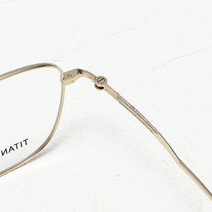 Monturas de Gafas de Titanio Rectangulares con Aro Completo, Ligeras, Unisex, para Adultos, Corrección de Visión, Diseño de Color Sólido - Product Image 4