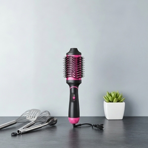<span class=keywords><strong>Brosse</strong></span> à air chaud <span class=keywords><strong>1000W</strong></span>, double tension, 3 réglages de chaleur, poils en nylon, sèche-cheveux et styler pour tous types de cheveux - Product Image 1