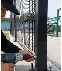 Valla <span class=keywords><strong>de</strong></span> Seguridad <span class=keywords><strong>de</strong></span> Alta Resistencia Anti-Escalada <span class=keywords><strong>de</strong></span> Malla <span class=keywords><strong>de</strong></span> Alambre 358 para Parques Infantiles en Sudáfrica, con <span class=keywords><strong>Puerta</strong></span> para Aeropuerto - Product Image 2