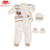 Ensemble décontracté de cinq pièces à motif uni pour bébé ensemble de pulls pour nouveau-né en pur coton de 0 à 1 an pour le commerce extérieur