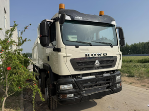 Camion benne diesel SINOTRUCK HOWO 8X4, capacité 31-40T, moteur Weichai Euro 3, transmission manuelle, conduite à gauche, usage intensif - Product Image 4