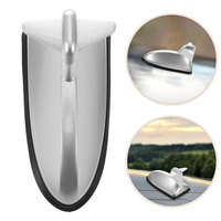 Antenne de toit de voiture universelle en ABS, en forme d'aileron de requin, avec un design résistant au vent pour améliorer le signal radio de la voiture
