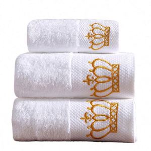 Ensemble de serviettes d'hôtel 5 étoiles en coton biologique 100% tissé, séchage rapide, couleur unie, avec logo personnalisé, pour spa, mains et bain, fabriqué à Nantong - Product Image 1