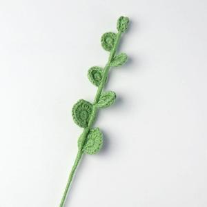 Nouvel arrivage de branches de feuilles d'eucalyptus au crochet à 7 têtes vertes créatives vente en gros de plantes tricotées en laine ornement quotidien pour cadeaux - Product Image 4