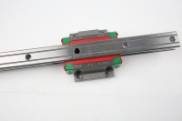 Rail de guidage linéaire CNC Hiwin HGW en acier de haute précision avec roulement, longueur personnalisée pour les systèmes d'automatisation
