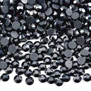 OLeeya Vente en gros de strass thermocollants en verre de qualité DMC Mine Gold SS6 - SS30, 1440 pièces pour maillots de bain et accessoires de sacs - Product Image 2