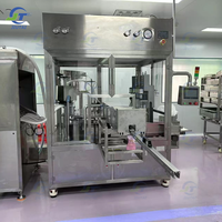 Machine de capsulage de remplissage de sachets automatiques à 4 buses avec bec de ketchup