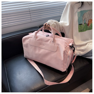 Sac de sport et de yoga personnalisé pour femmes avec séparation humide/sec, grande capacité, sac de natation, sac de voyage pour les courts séjours - Product Image 3