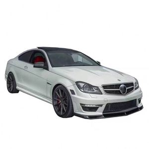 Accessoires de pare-chocs de voiture noirs de haute qualité, kit carrosserie pour Mercedes-Benz W204, accessoires de pare-chocs de voiture noirs de haute qualité - Product Image 1