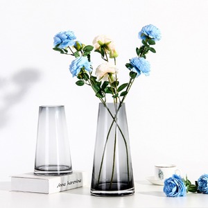 Flangia L <span class=keywords><strong>vetro</strong></span> grigio fumo <span class=keywords><strong>vaso</strong></span> da <span class=keywords><strong>disegno</strong></span> oro semplice per la casa salotto <span class=keywords><strong>vaso</strong></span> <span class=keywords><strong>di</strong></span> fiori all'ingrosso - Product Image 4