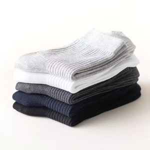 Spring Double Needle Mid-tube Cotton Blend Anti-Bacterial <b>Socks</b> – Breathable Sweat-Absorbent Casual Business Men's Hosiery <b>Socks</b> - Product Image 5