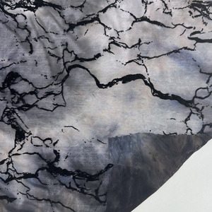 Chất Lượng Cao Màu Đen Đổ Xô Lưới Thêu 90% <span class=keywords><strong>Polyester</strong></span> 10% Spandex In Dòng Kết Cấu Đổ Xô Vải Tuyn Vải Cho Ăn Mặc - Product Image 4