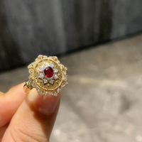 Aazuo Bague Cocktail en Or Massif 18K avec Rubis et Diamants Naturels Véritables, Sertissage Pavé, Géométrique, Unisexe, Bijou Quotidien