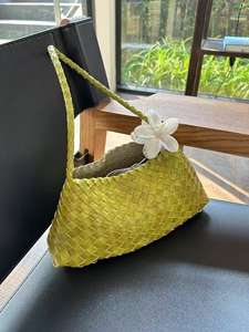 2025 nouveau haut de gamme femmes rétro sac à bandoulière en cuir véritable tissé à la main sous les bras sac <span class=keywords><strong>bateau</strong></span> forme - Product Image 6