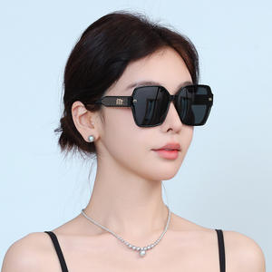 Lunettes de soleil de luxe pour femmes M, monture carrée noire, verres polarisés UV400 en PC, type 3, pare-soleil - Product Image 5