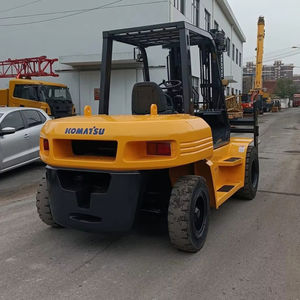 Chariot élévateur à fourche d'occasion, chariot élévateur diesel d'occasion KOMATUS/TOYOTA FD30 FD50 FD70 à vendre, 7/10 tonnes, à Shanghai - Product Image 1