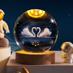 Hochwertige Anpassbare Gemusterte Kristallkugel Direktverkauf ab Werk Kristallkugel für Geschäftsgeschenke - Product Image 3