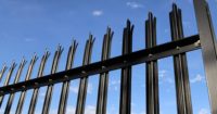 Valla de acero de color, estera