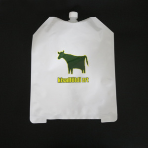 2.5L/3L/4L Calf Colostrum Storage <b>Bags</b> with Feeding Tube Food Grade PE Material Heat <b>Seal</b> for Dairy Farm Use - Product Image 4