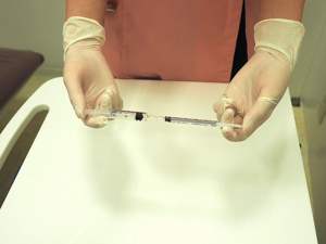 Nuova Soluzione Anticarie Senza Foratura Carisolv A Fiala da 10ml Consumabili Dentali Professionali - Product Image 6