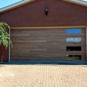 Porte de garage modulaire OUNA, kit d'installation facile inclus, panneaux pré-assemblés pour un projet de bricolage ou une réalisation rapide - Product Image 5