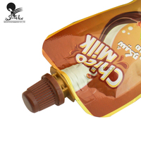 Sachet d'eau d'injection liquide en forme de gros 3 sacs scellés sur le côté pochette à bec pour sauce au chocolat