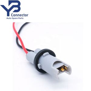 Auto Auto Innen lampe Verlängerung Keil Hard Adapter Sockel Lampen fassung T10 / W5W T10 W5W - Product Image 1