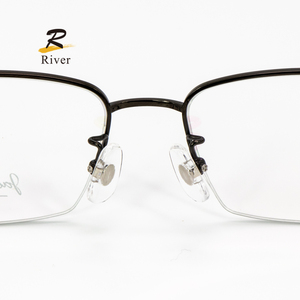 Montura de gafas ópticas de alta calidad, gafas de titanio de lujo - Product Image 5