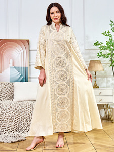 Robe abaya à motif de paillettes en polyester de couleur pure de style marocain pour femmes islamiques - Product Image 4