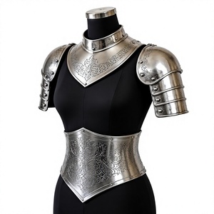 Armure de guerrier médiévale en aluminium plaqué argent avec motif gravé, forme irrégulière, style antique et moderne, pour costume de mode - Product Image 1