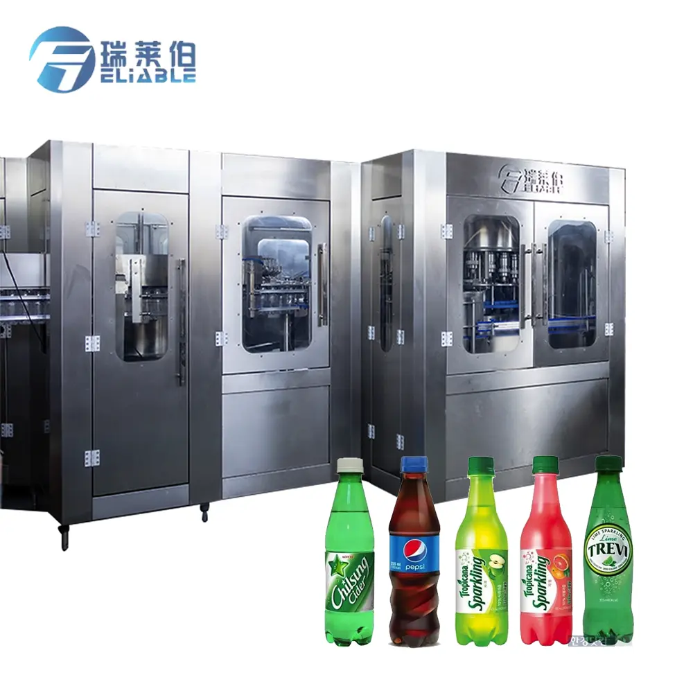 Fiable alto rendimiento 15000BPH precio barato bebida carbonatada bebida automática máquina de llenado de agua líquida