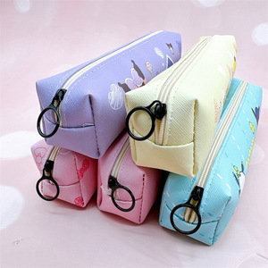 Estuche de Lápices con Diseño de Dibujos Animados, Gran Capacidad, PU de Una Sola Capa, Estuche Rectangular para Estudiantes con Diseños de Kuromi y Cinnamoroll - Product Image 2