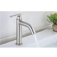 Robinet de lavabo moderne en acier inoxydable brossé à levier élévateur à arc élevé et à froid unique pour salle de bain d'hôtel