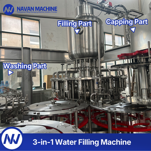Ligne de <span class=keywords><strong>remplissage</strong></span> et de bouchage automatique pour la fabrication de bouteilles, équipement de rinçage et de lavage des bouteilles. - Product Image 2