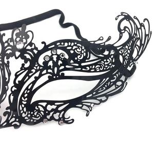 Masque de mascarade fantaisie en métal noir avec <span class=keywords><strong>strass</strong></span> pour homme et femme, idéal pour Halloween, mariages et soirées mystérieuses - Product Image 6