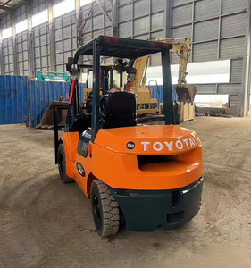 Xe nâng dầu Toyota 3 tấn đã qua sử dụng, động cơ hoạt động tốt, xuất xứ Nhật Bản, xe nâng dầu Toyota 5 tấn - Product Image 2