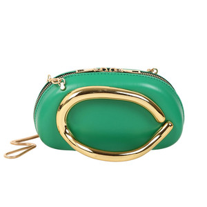 <span class=keywords><strong>Sac</strong></span> de <span class=keywords><strong>rugby</strong></span> décontracté personnalisé en PU avec fermeture éclair pour femmes, couleur unie, tendance, métal, nouveau, polyvalent, <span class=keywords><strong>sac</strong></span> de soirée, <span class=keywords><strong>sac</strong></span> bandoulière - Product Image 5