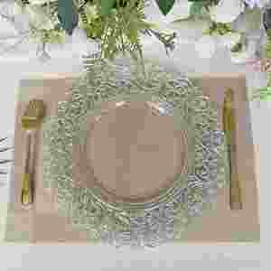 Nouvelles assiettes de présentation rondes en plastique transparent de 13 pouces, style européen antique, pour mariages et événements, avec bordure baroque en relief - Product Image 2