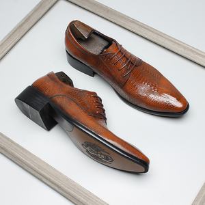 Chaussures britanniques à bout pointu pour hommes, chaussures de cérémonie pour hommes, chaussures à boucle, chaussures en cuir de style tibétain, chaussures en cuir de vache - Product Image 5